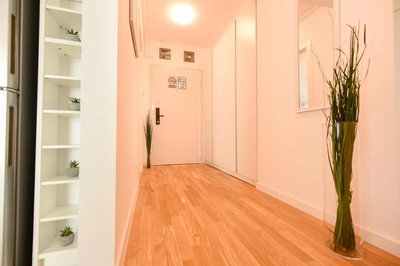 City Oasis - Modern 1Br Apartment Near Colentina Hospital Bucharest