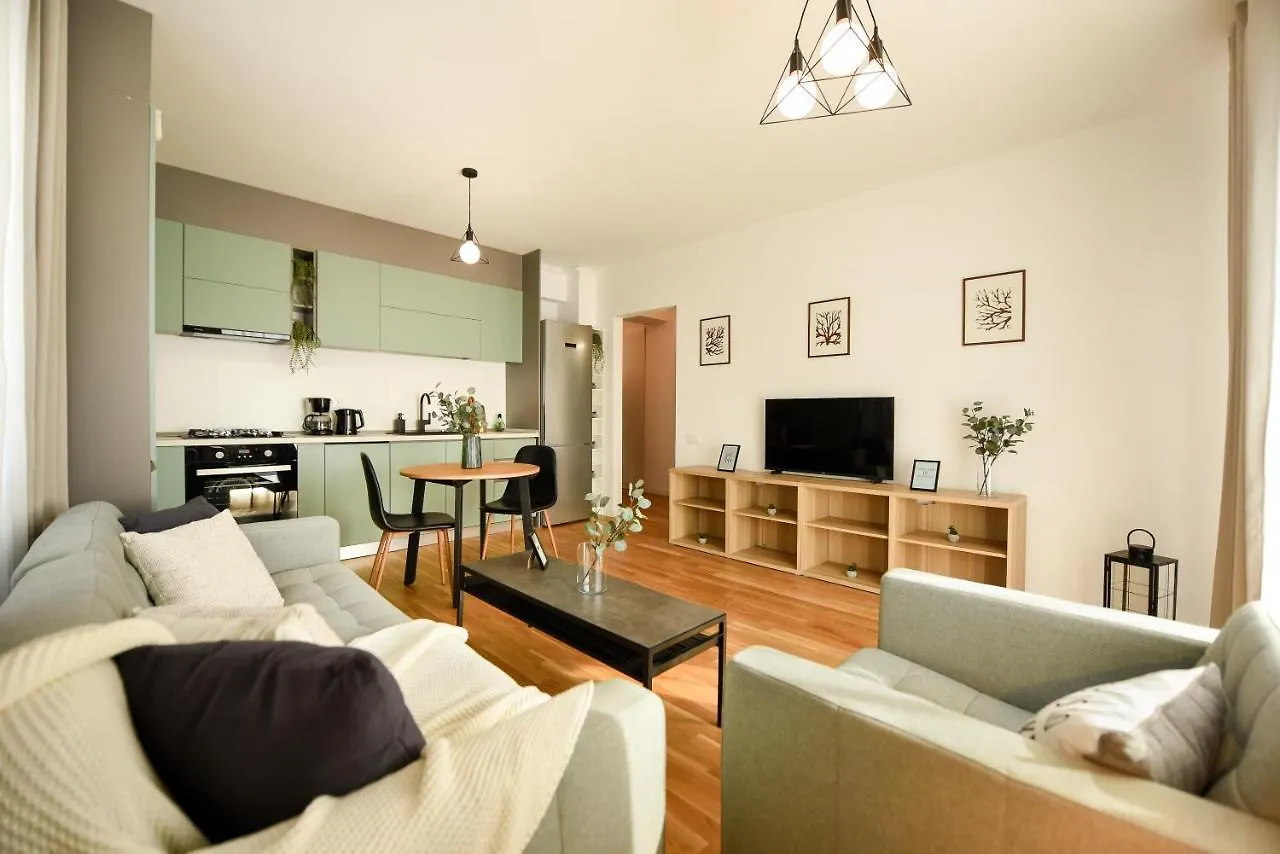 City Oasis - Modern 1Br Apartment Near Colentina Hospital Bucharest