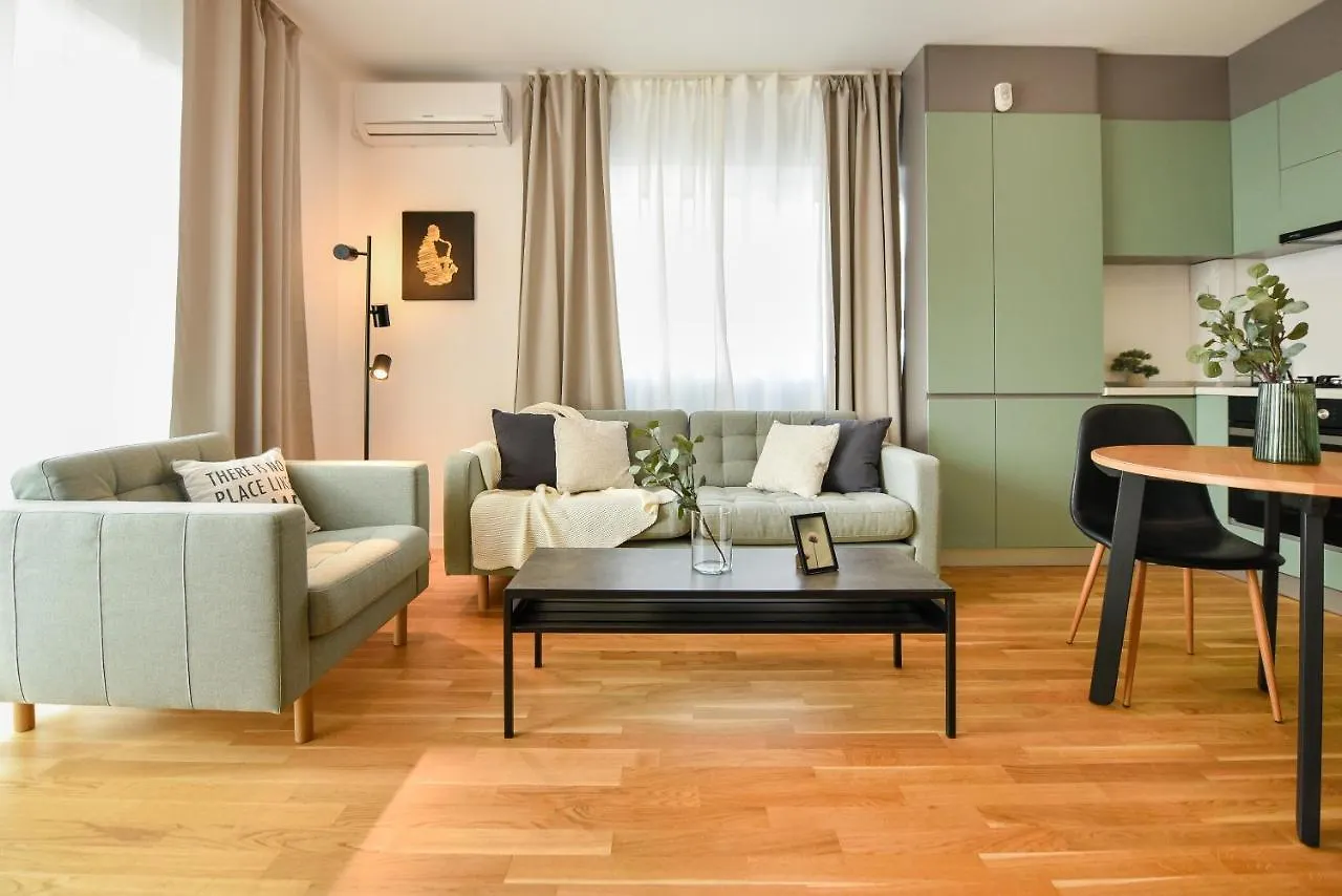 City Oasis - Modern 1Br Apartment Near Colentina Hospital Bucharest