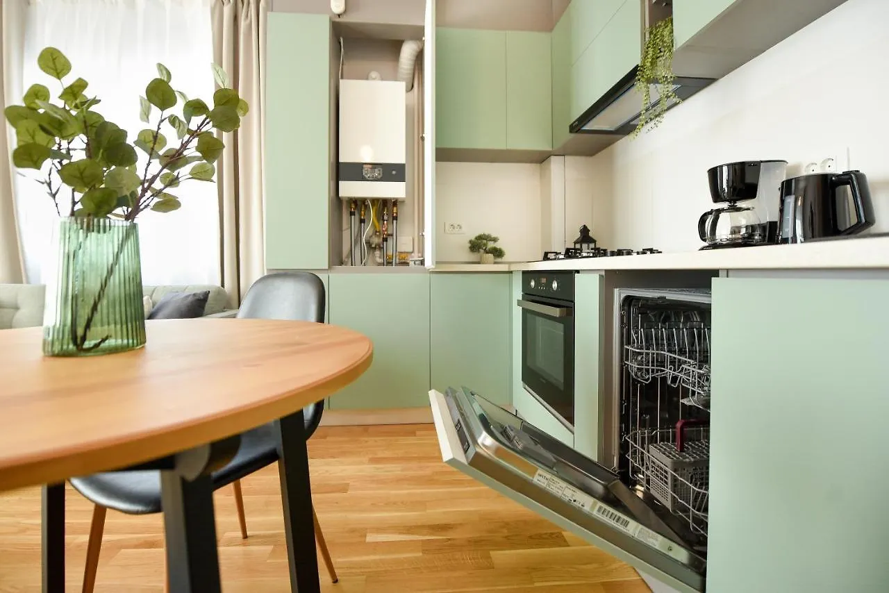 City Oasis - Modern 1Br Apartment Near Colentina Hospital Bucharest 0*,